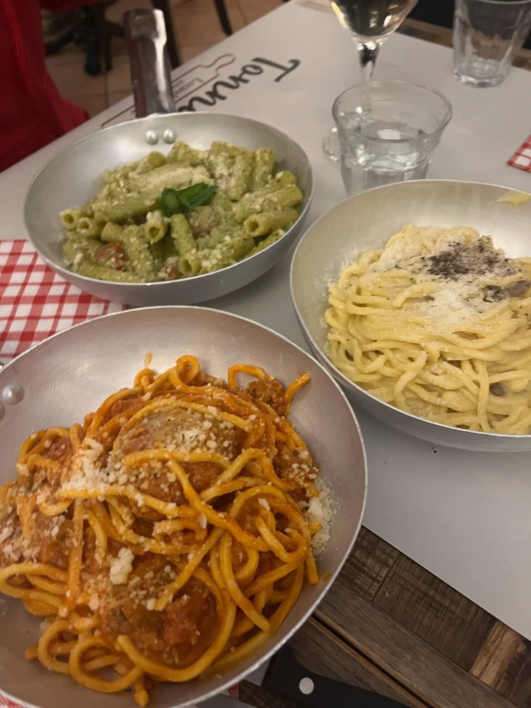 Carbonara and other dishes at Tonnarello
