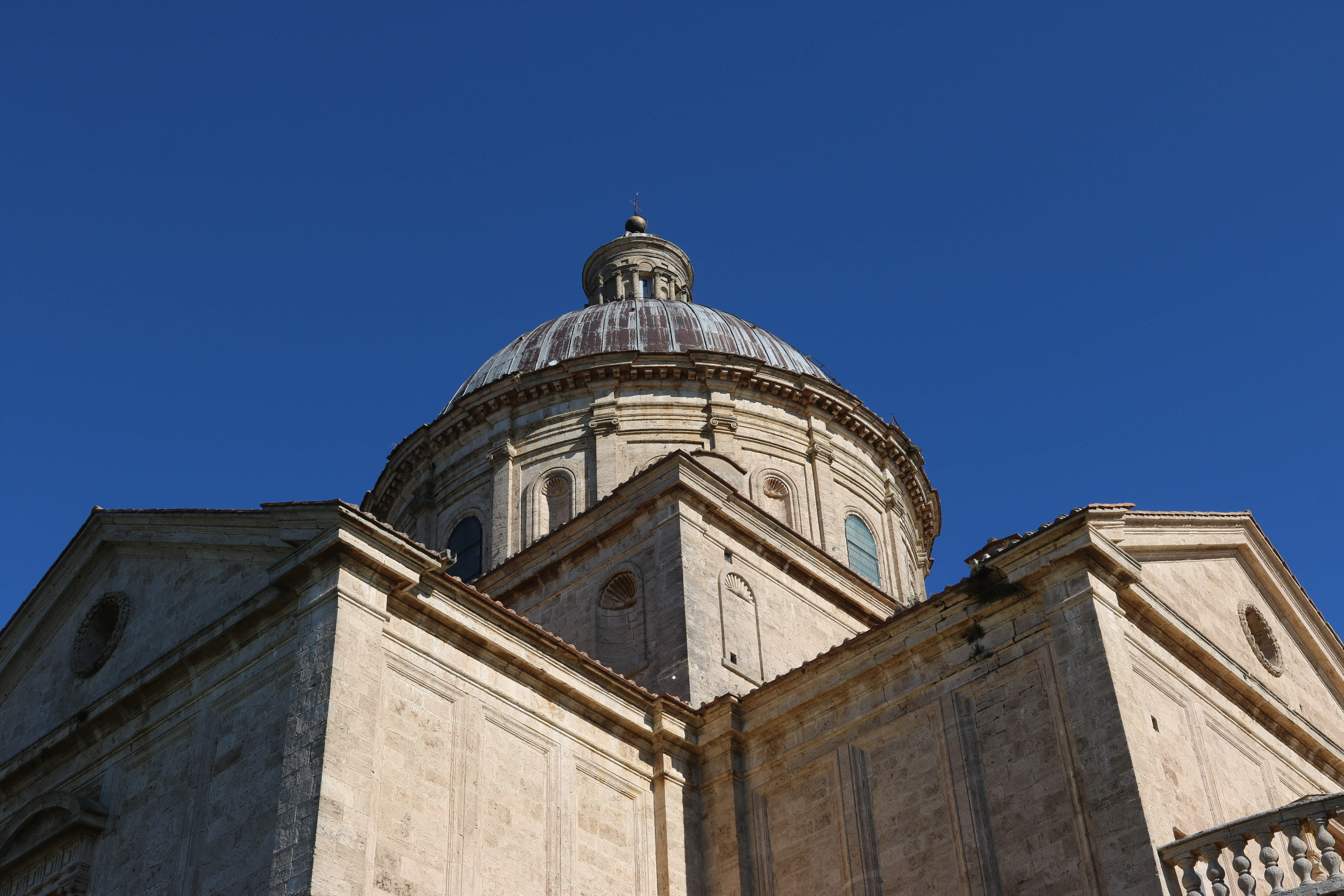 Looking up at the church dome from the ground level.